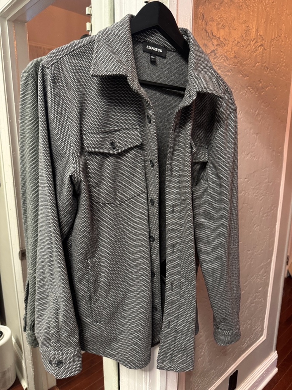 Express Men’s Textured Grey Button-Up Shacket